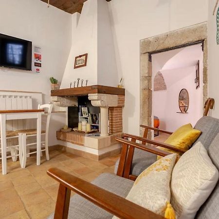 Aurora Medieval House Sermoneta Eksteriør bilde
