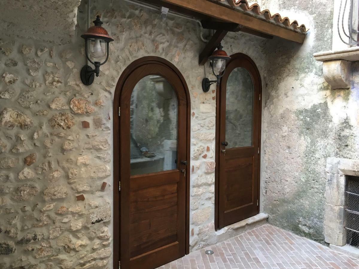 Aurora Medieval House Sermoneta Eksteriør bilde