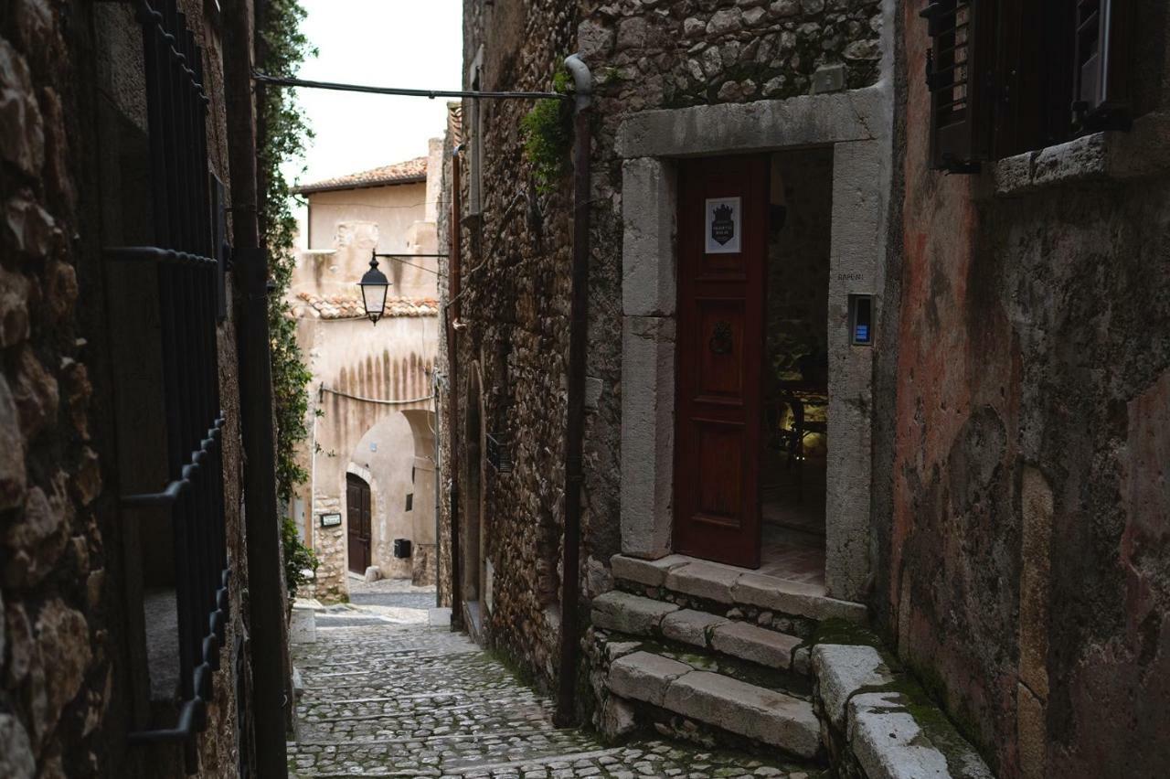 Aurora Medieval House Sermoneta Eksteriør bilde