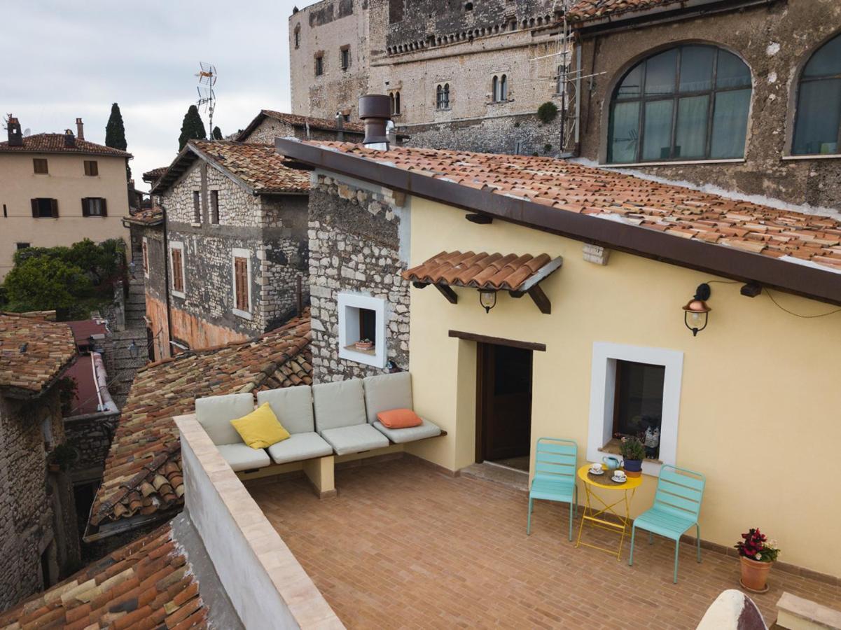 Aurora Medieval House Sermoneta Eksteriør bilde